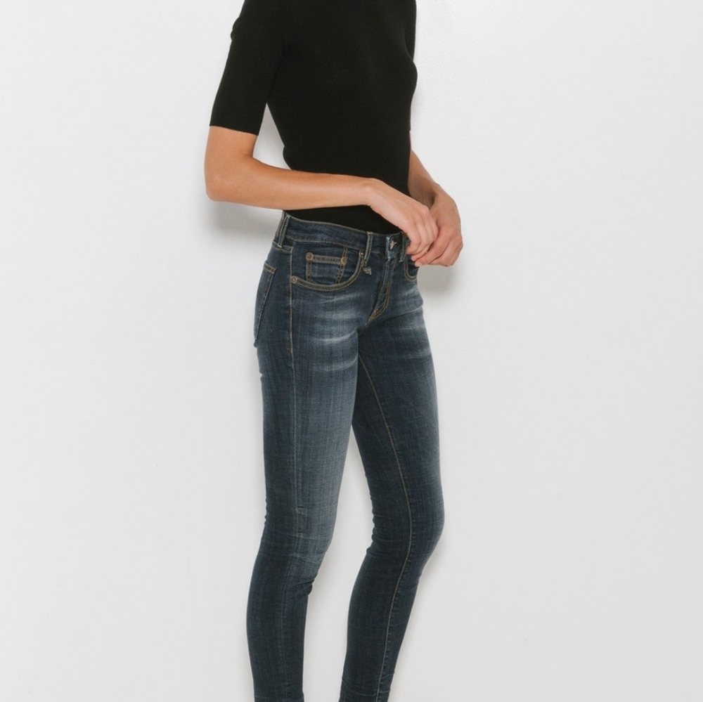 R13 ALISON CROP. NWOT!